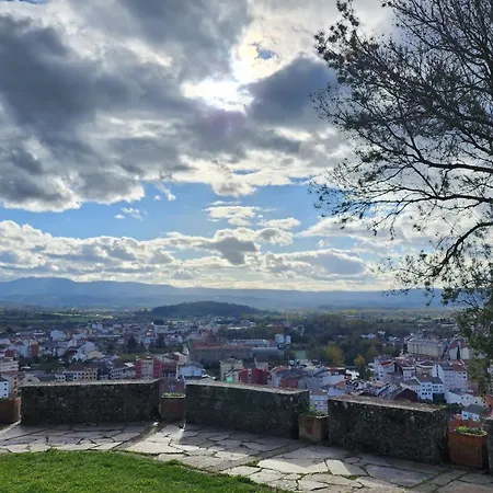 O Refuxio Do Rio Сasa de vacaciones Monforte De Lemos